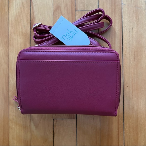 NWT TIMELESS CROSSBODY BAG - Picture 7 of 7